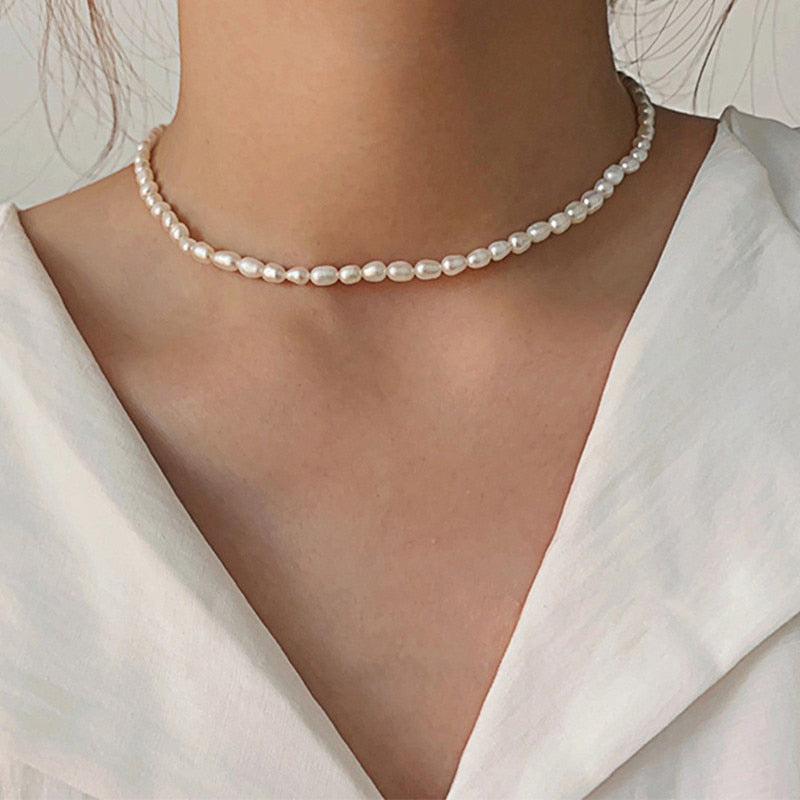 Natural pearl necklace