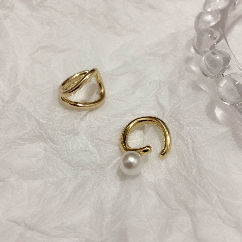 Metal geometric circle ear cuff