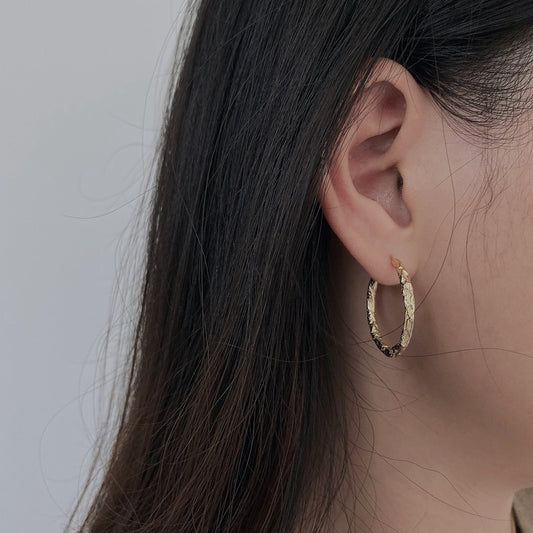 Irregular nordic pierce