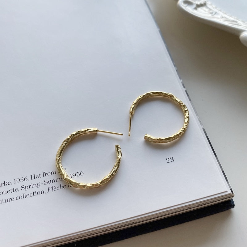 Irregular nordic pierce