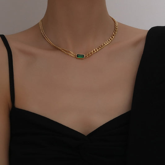Rhinestone square pendant choker