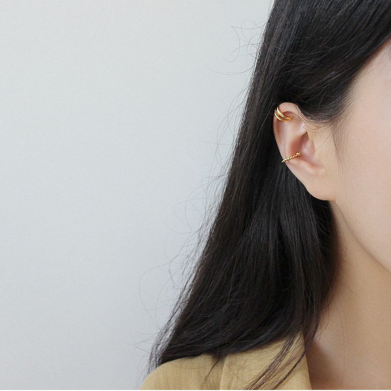 4 pair chain layer ear cuff
