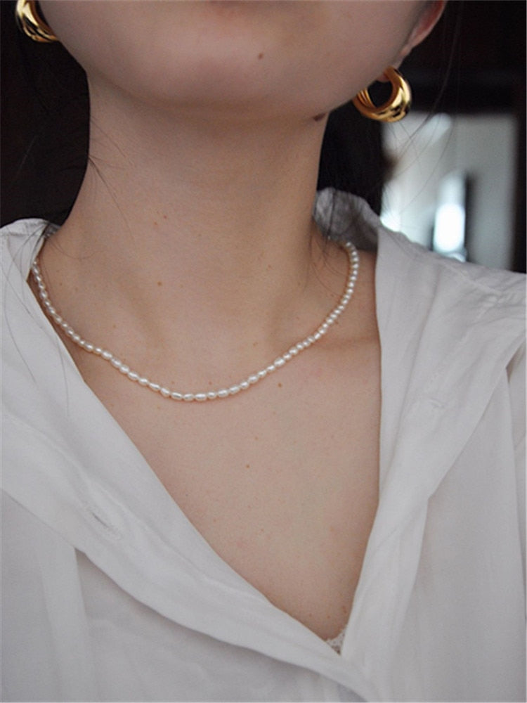 Natural pearl necklace