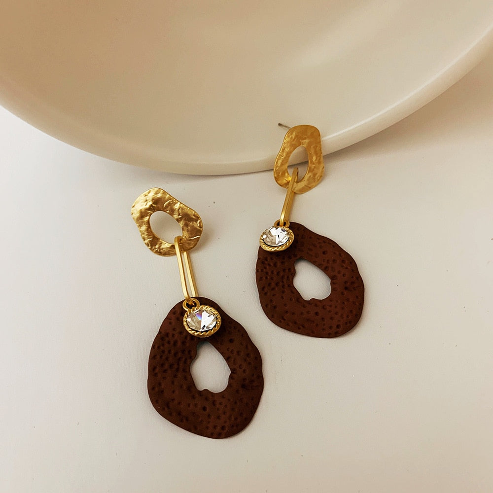 Spray paint splicing pierce