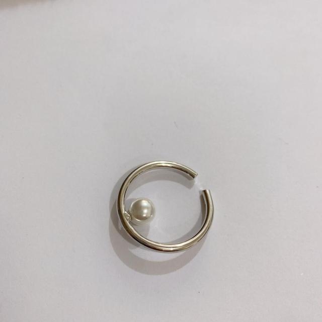 Open circle ear cuff