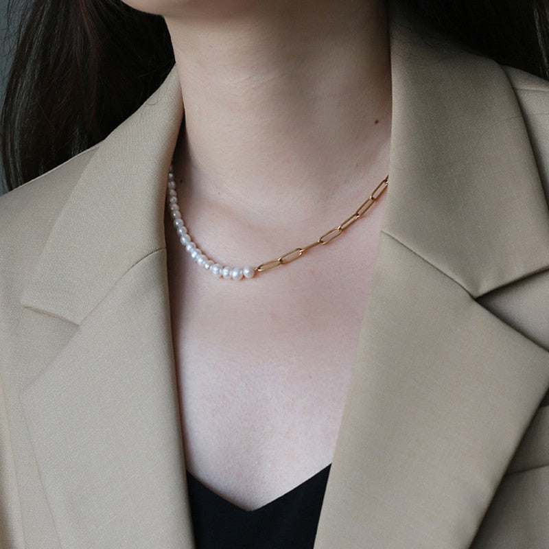 Pearl chain choker