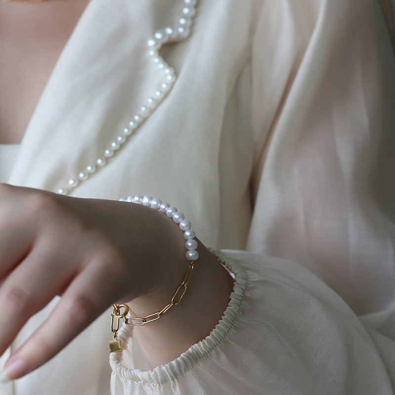 Pearl chain choker