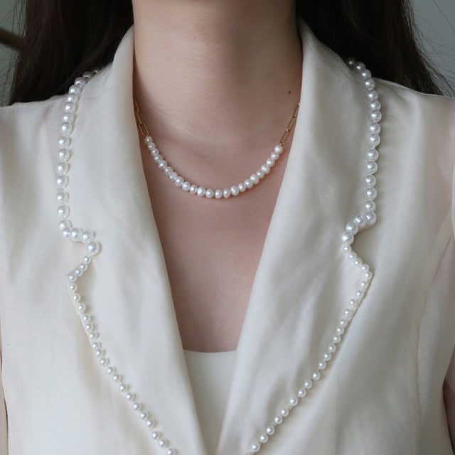 Pearl chain choker